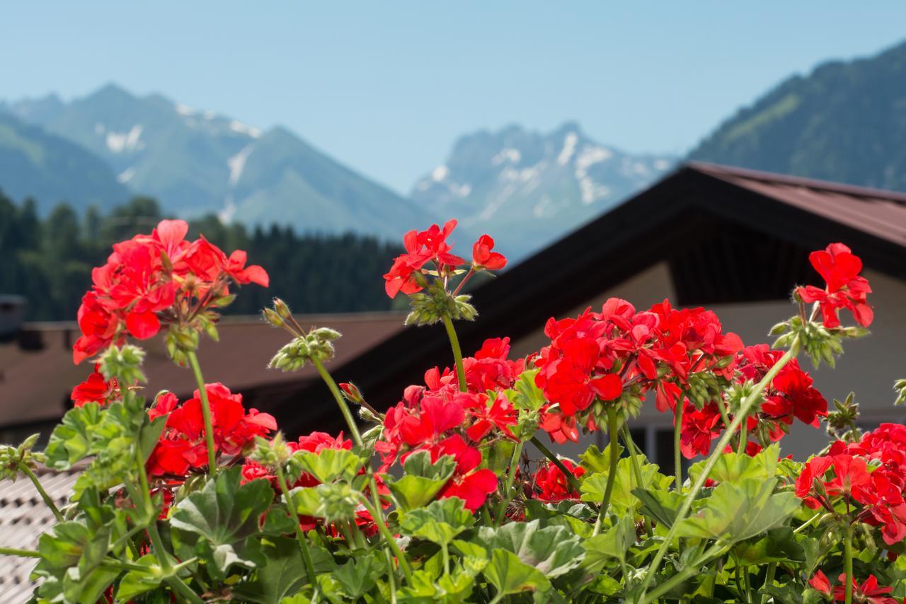 Hotel Garni Regina Oberstdorf Buitenkant foto